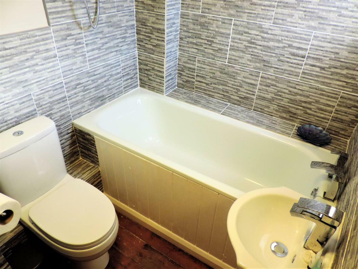 1 Bed Bagshot Pennyhill Accommodation Ngoại thất bức ảnh
