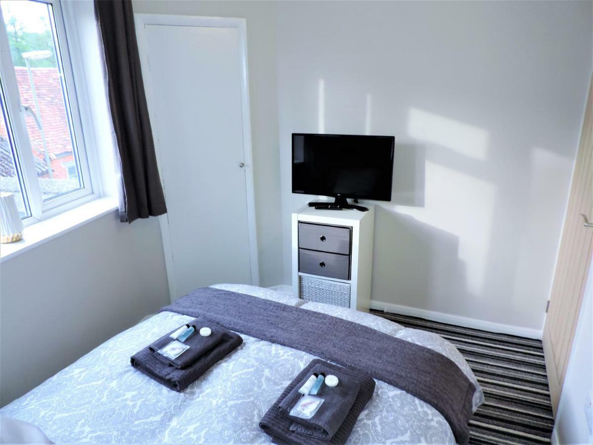 1 Bed Bagshot Pennyhill Accommodation Ngoại thất bức ảnh